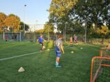 Voetvolleytoernooitje S.K.N.W.K. JO19-1 tijdens de training (20/26)